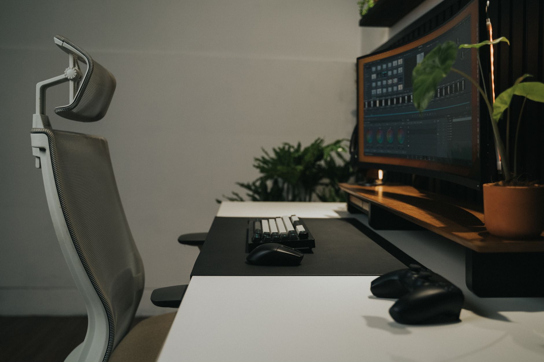 Gaming 28955779 Minh Phuc 1880x1253 wallpaper