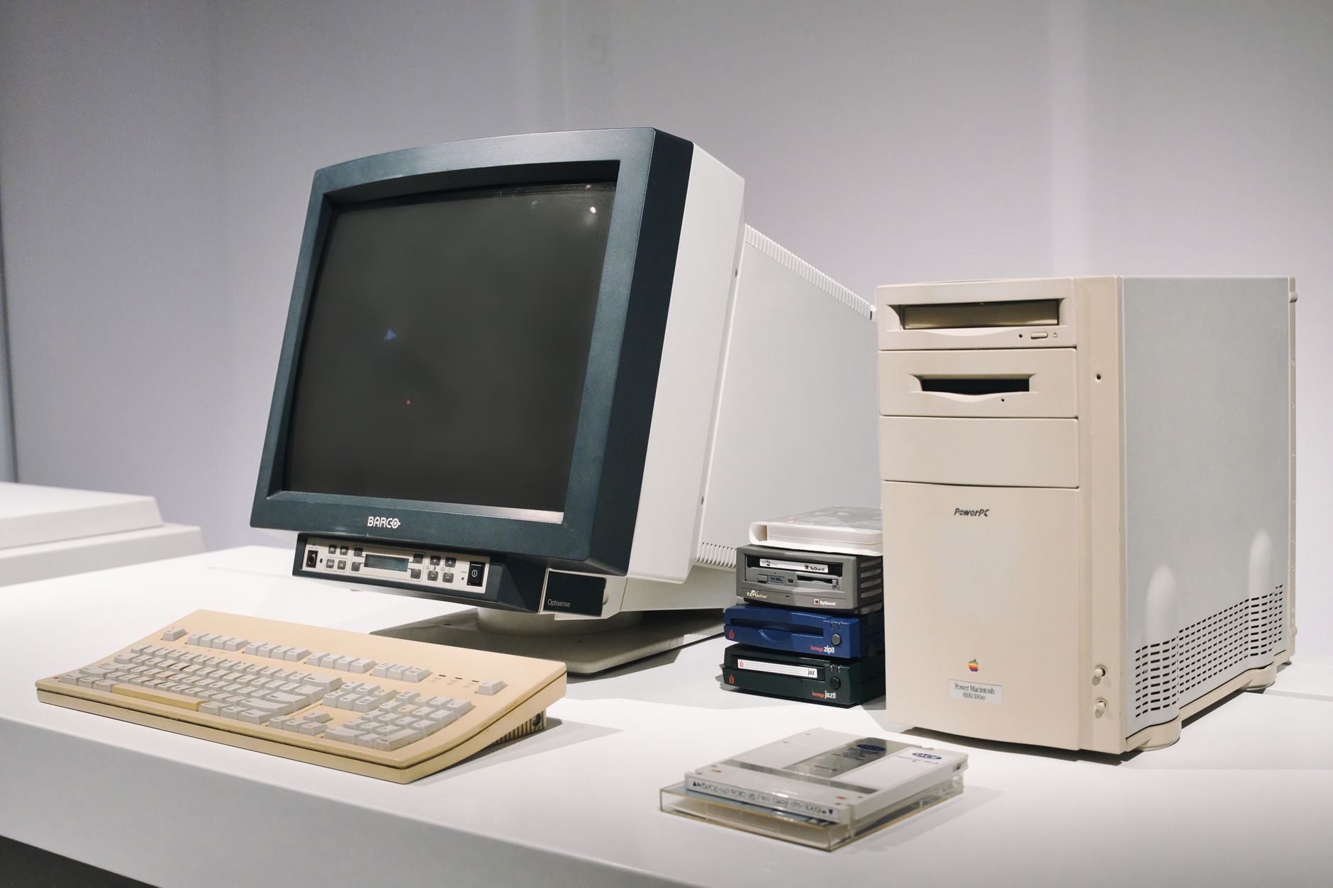 Technology 37148217 Ruben Boekeloo 1880x1253 wallpaper